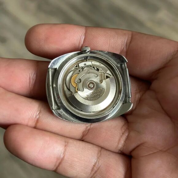 Vintage Wittnauer Automatic Date Watch - Picture 6 of 7